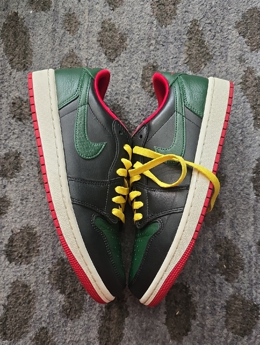 Jordan Air Jordan 1 Retro Low OG - Picture 2 of 8